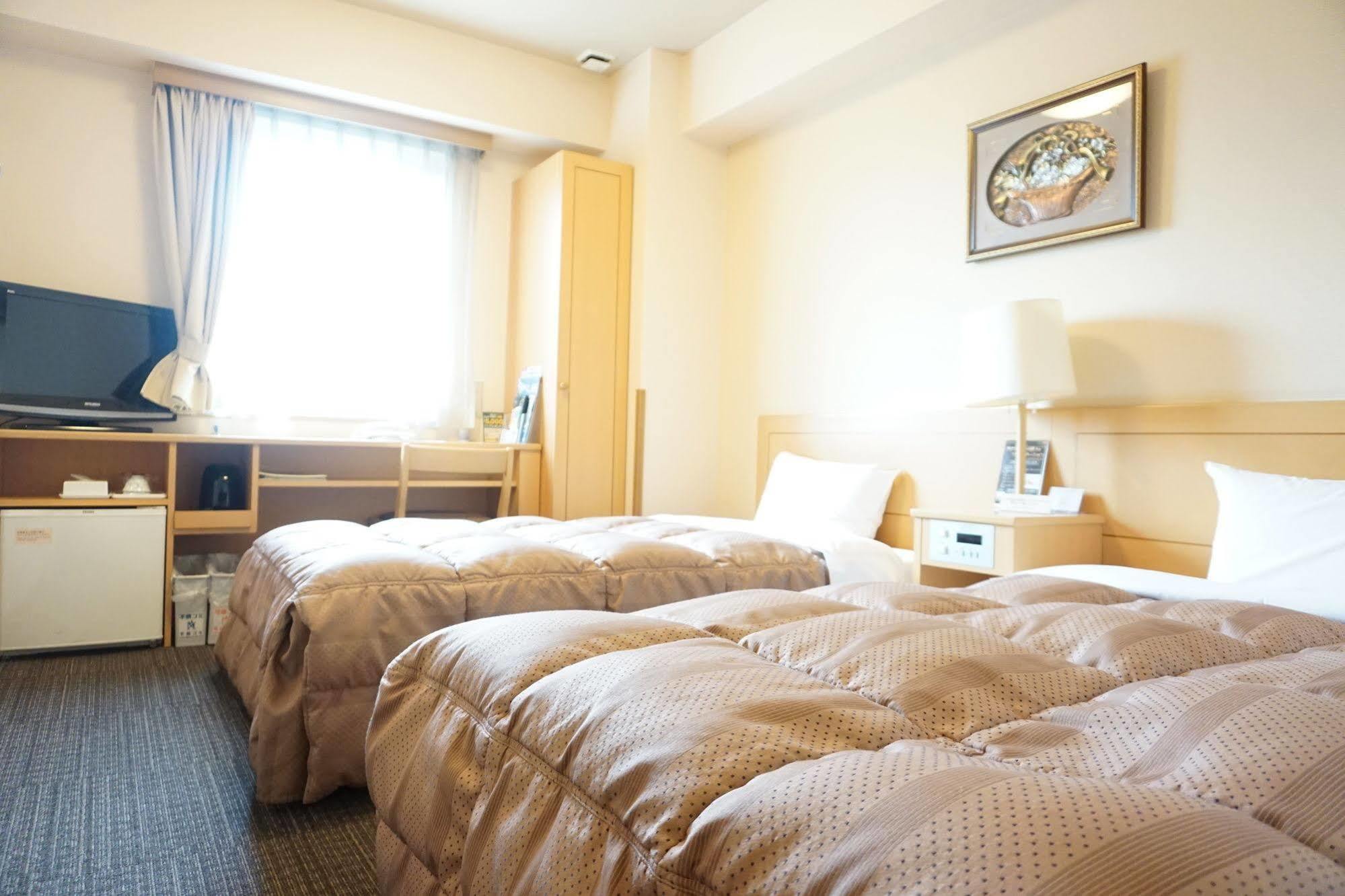 Hotel Route-Inn Hakata Ekimae -Hakataguchi- Fukuoka  Buitenkant foto